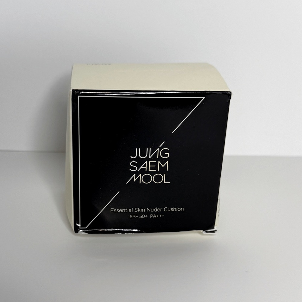 NIB Jung saem mool essential skin nuder cushion 17 Fair-Pink REFILL ONLY